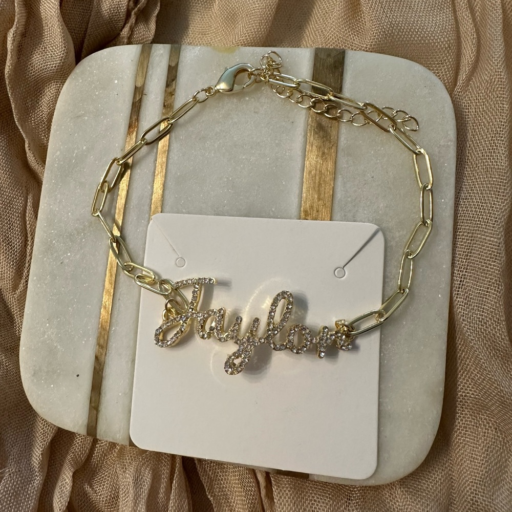 Taylor personalized bracelet with adjustable clasp